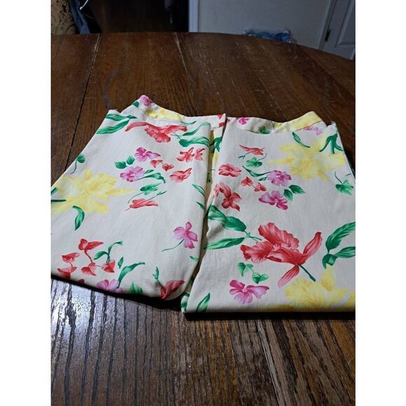 Size 12 Rafaella Tropical Floral Capris Cream Yellow Red Pink Green - Picture 6 of 8
